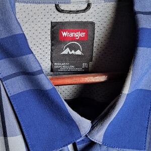 Wrangler Navy Checkered Casual Shirt
